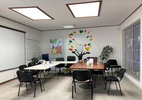 Casa Con Excelente Ubicación, Uso Comercia (56937)