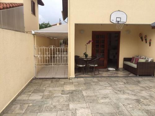 Imagem 9 de 22 de Alpha 4 - Linda Casa Com Piscina E Área Gourmet - So0075