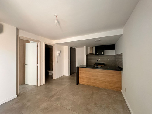 Alquiler Golf, Apartamento 1 Dormitorio Con Garage