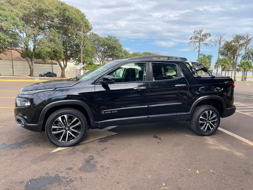 Fiat Toro 1.8 16v Freedom Flex 4x2 Aut. 4p