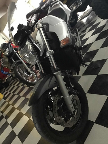 Imagen 7 de 8 de Suzuki Gsr
