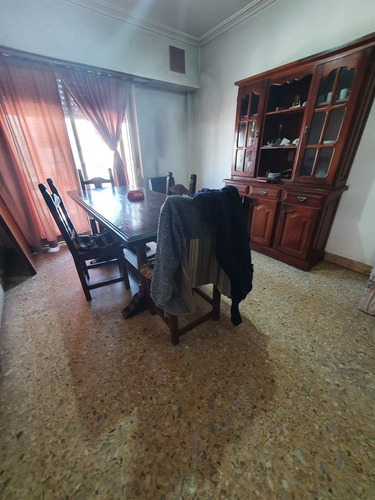 Imagen 2 de 8 de Departamento 3 Ambientes Con Cochera Centrico