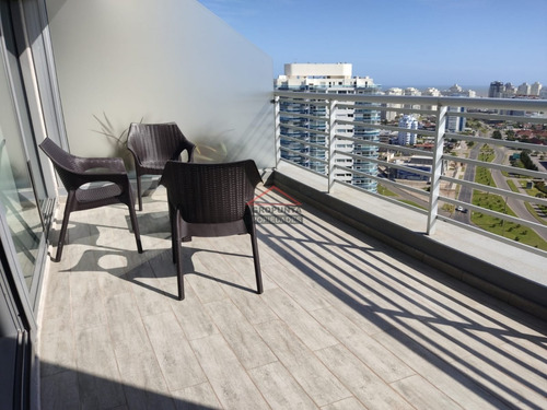 Pent House 1 Dormitorio, Parrillero En Torre Con Servicios- Ref: 5391