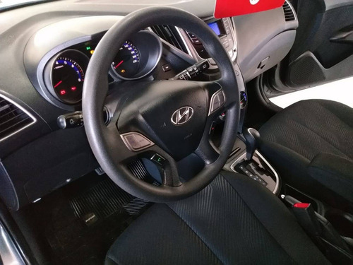 Hyundai Hb20 1.6 Comfort Style 16v Flex 4p Automático