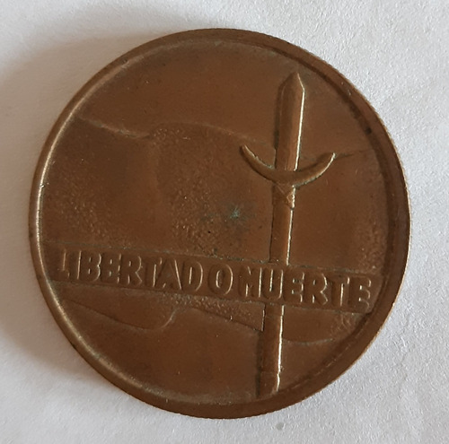 Moneda 5 Nuevos Pesos / Uruguay / Año 1975