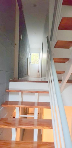 Exc. Casa Moderna De 2 Plantas