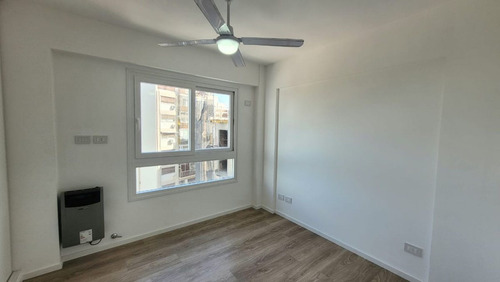 Venta 2 Ambientes Con Balcon En Parque Chacabuco