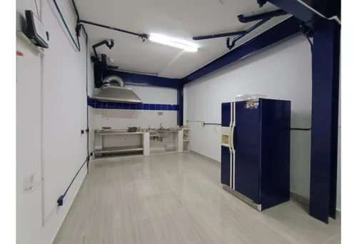 Se Arrienda Local Comercial En Laureles, Medellín