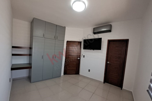 Se Renta Casa En Privada Jimena Residencial, La Paz, B.c.s.