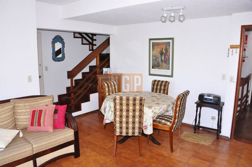 Apartamento En Mansa, 2 Dormitorios - Ref: 3876