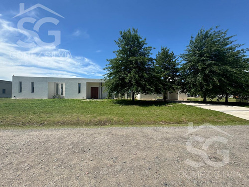 Casa En Venta 5 Ambientes Comarcas De Lujan