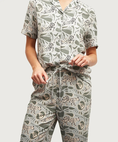 Pijama Dreamy Tigres Y Hojas Verde