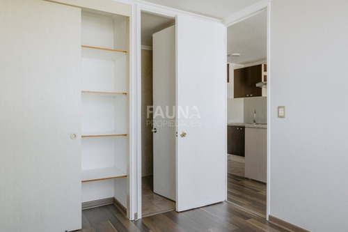 Arriendo Dpto 1h/1b, Portugal 564, Metro Sta Isabel