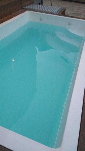 Imagem 5 de 5 de Piscineiro