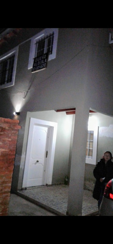 Vendo Complejo De 5 Duplex De 80m2 C/u A Estrenar Más Trreno