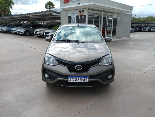 Toyota Etios 1.5 5p Xls 6mt L18