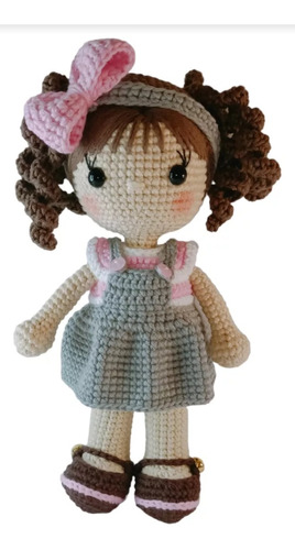 Muñeca Tejida A Crochet 25 Cm. Dos Cambios De Ropa