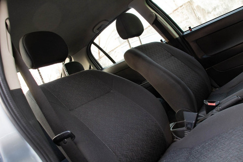 Imagen 10 de 17 de Chevrolet Astra 2.0 Nafta 2010 Gris
