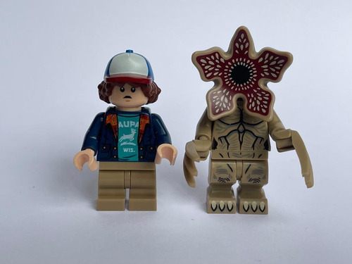 Imagen 8 de 9 de Lego Minifigura Dustin Y Demogorgon Stranger Things 75810