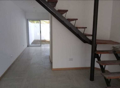 Imagen 7 de 9 de Duplex En Venta 4amb A Estrenar Posadas 1300 Ituzaingo