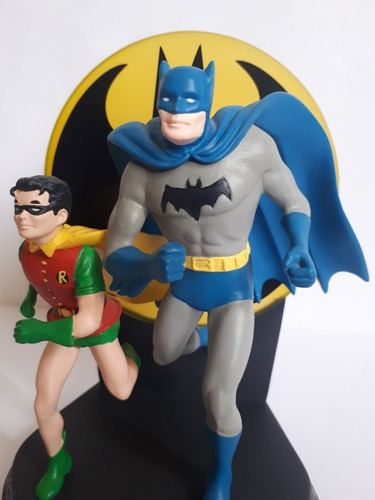 Estatua Figuras Batman Y Robin Golden Age Hallmark Dc 