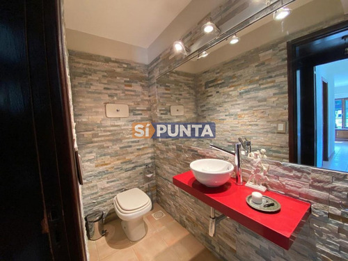 Imagen 7 de 30 de Espectacular Casa En Lugano 5 Dormitorios 4 Baños