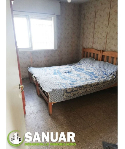 Imagen 7 de 8 de Vendo Casa 3 Dormitorios Con Local Apta Credito