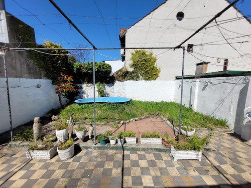 Imagen 1 de 30 de Terreno C/casa En 1 Planta De 3 Amb Con Jardin Y Terraza. Oportunidad.