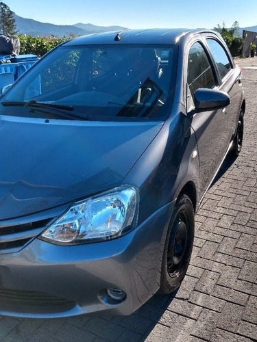 Imagem 1 de 10 de Toyota Etios 2014 1.5 16v Xs 5p
