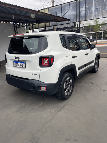 Jeep Renegade 1.8 Flex Aut. 5p 6 marchas