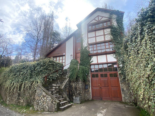 Casa En Venta Ubicado En Altos Del Sol, San Martin De Los Andes
