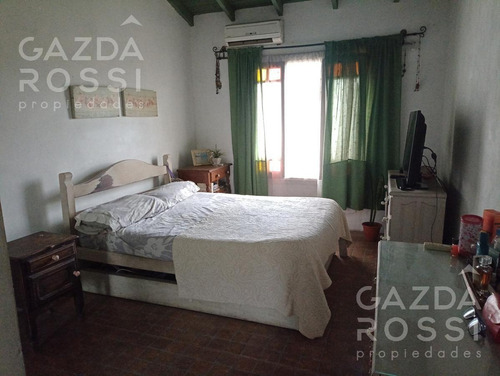 Imagen 23 de 29 de Casa - Jose Marmol