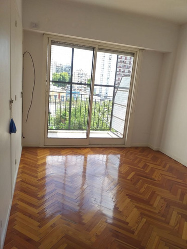 Imagen 13 de 17 de Departamento En Venta En Flores