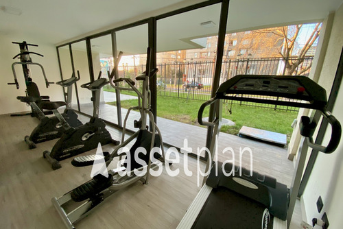 Edificio Av. Lo Ovalle (1 Est. 1 Bod.) Vista Norte Piso 4