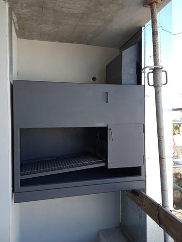 Apartamento 1 Dormitorio Primer Piso Al Frente, Terraza, Parrillero