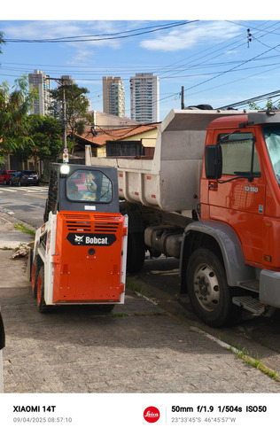 Mini Carregadeira Bobcat S70 , A Menor Carregadeira