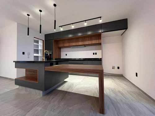 Casa En Zibatá Con Recámara En Planta Baja Y Sala De Tv M1