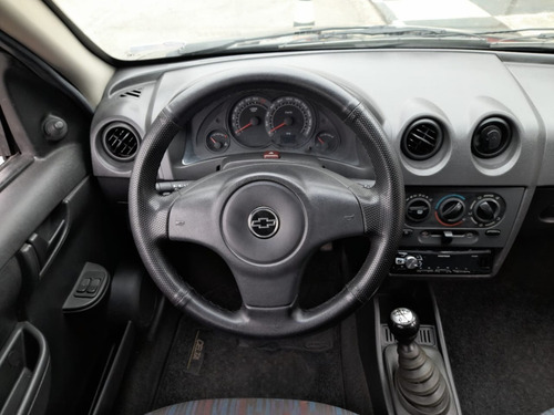 Imagem 9 de 15 de Chevrolet Celta Spirit 1.0