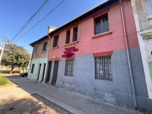 Vendo Casa Patrimonial 300 Mts2 En Comuna De Independencia.
