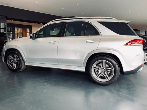 Imagen 4 de 13 de Mercedes Benz Gle 450 5p -suv 4*4 At Cuero 2023 - 0km Plata