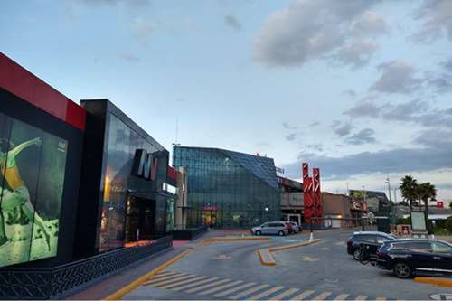 Local Comercial De 21.69 M2 En Interlomas En $9,000.00 + Iva + Mantenimiento