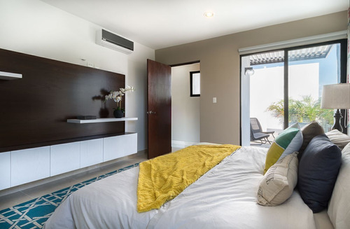 Casa En Venta Con Recamara En Planta Baja En Dzityá, Mérida