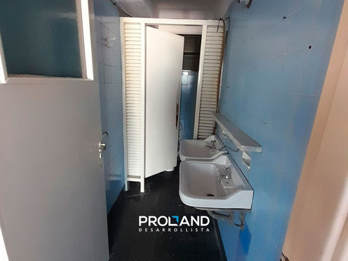 Oficina En Venta Centro De Córdoba - Permuta - Escucho Ofertas