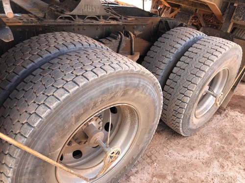 Imagem 5 de 9 de Iveco Stralis 420