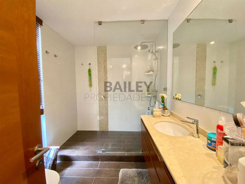Departamento En Venta De 4d +4b +4e En Concón