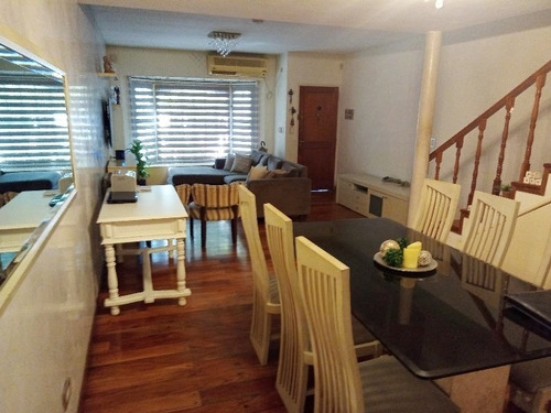 Imagen 2 de 13 de Triplex 4 Ambientes En Flores.