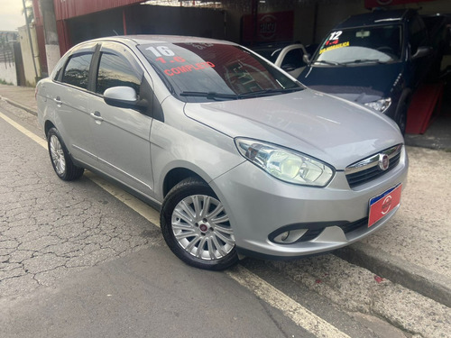 Fiat Grand Siena 1.6 16v Essence Flex 4p