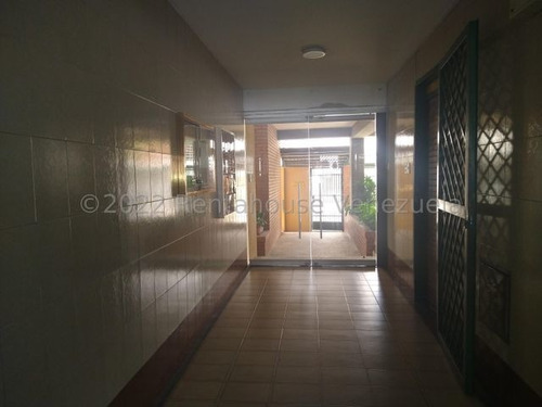 Imagen 15 de 30 de Apartamento En Alquiler Barquisimeto 22-24787 Jpg 04143500859