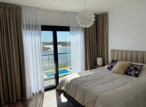 Venta Casa 3 Dormitorios Santa Clara Al Sur Con Cochera