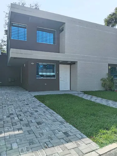 Townhouse En Venta . An